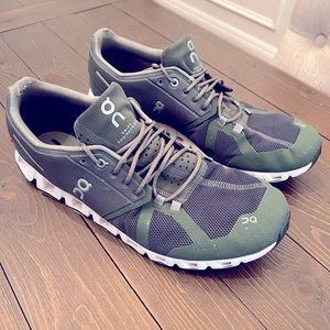 On Running Cloud Shoes - Size 12